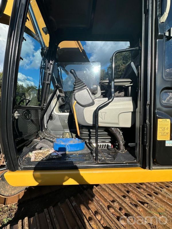 Foto 4 - Escavadeira CATERPILLAR CAT 318D2L ano 2018